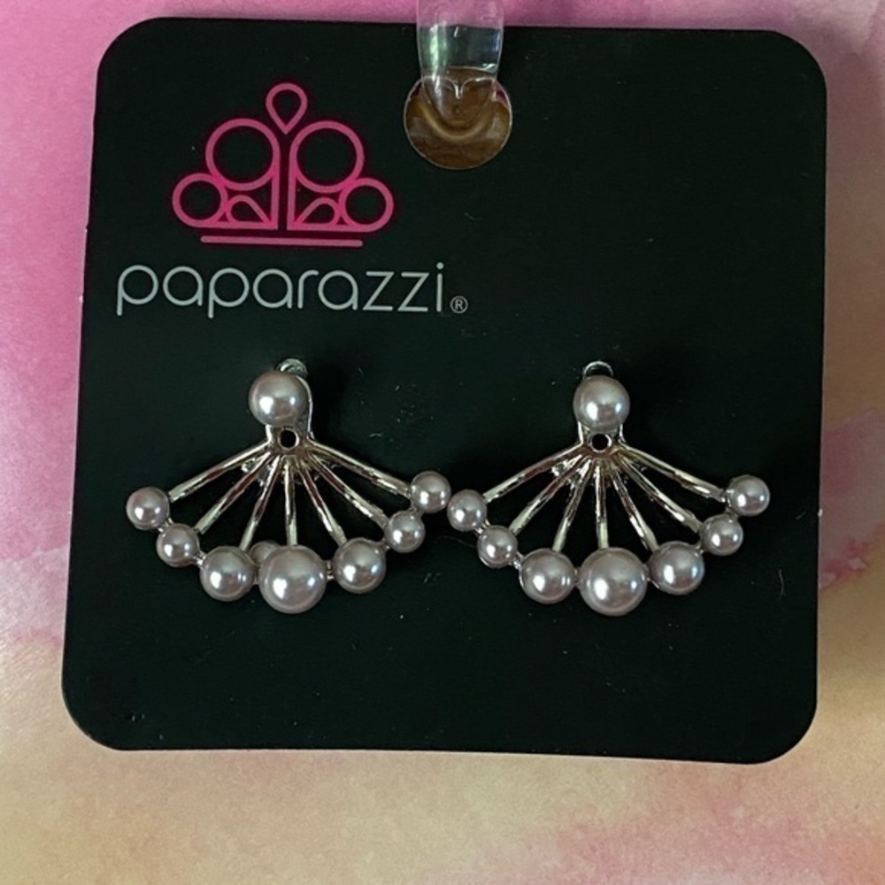 Paparazzi Earrings (Ear Jacket)